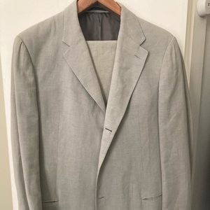 Giorgio Armani Men’s Linen Suit, Size 44L